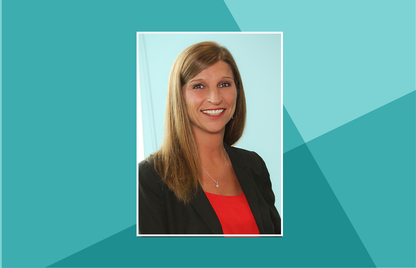 Becky Bauer Headshot