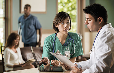 NurseTalkingWithDoctorinWaitingRoom